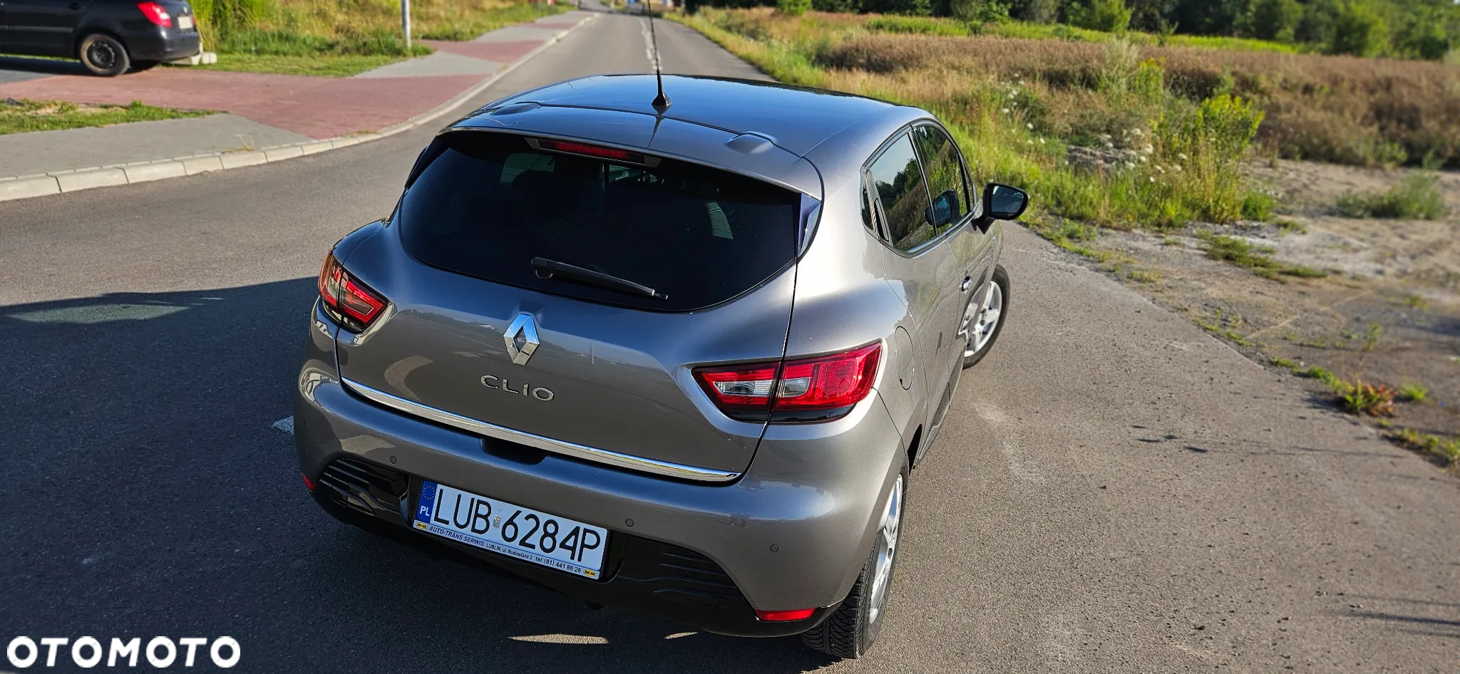 Renault Clio 1.2 16V 75 Limited - 18