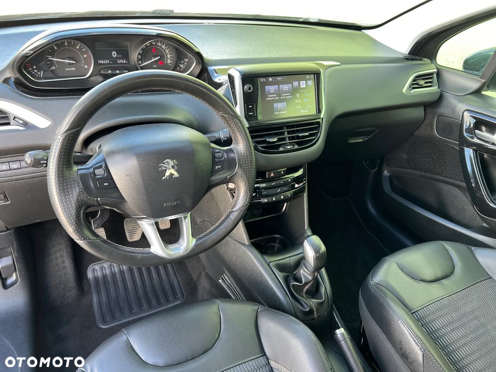 Peugeot 208 - 9