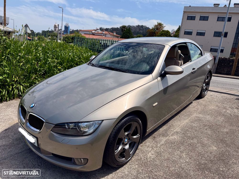 BMW 320 i Cabrio - 1