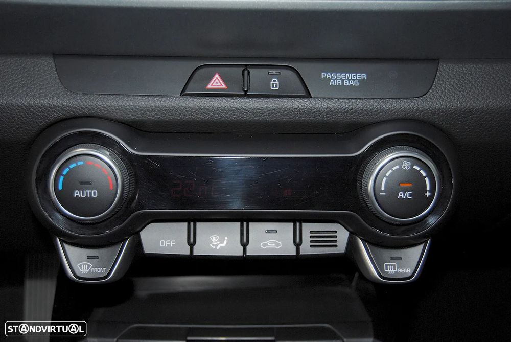 Kia Stonic 1.0 T-GDI Drive — fotografia 33
