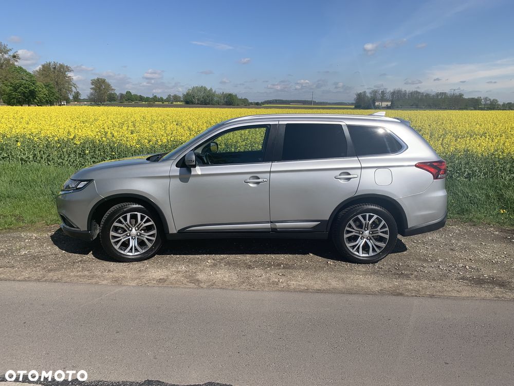 Mitsubishi Outlander - 7