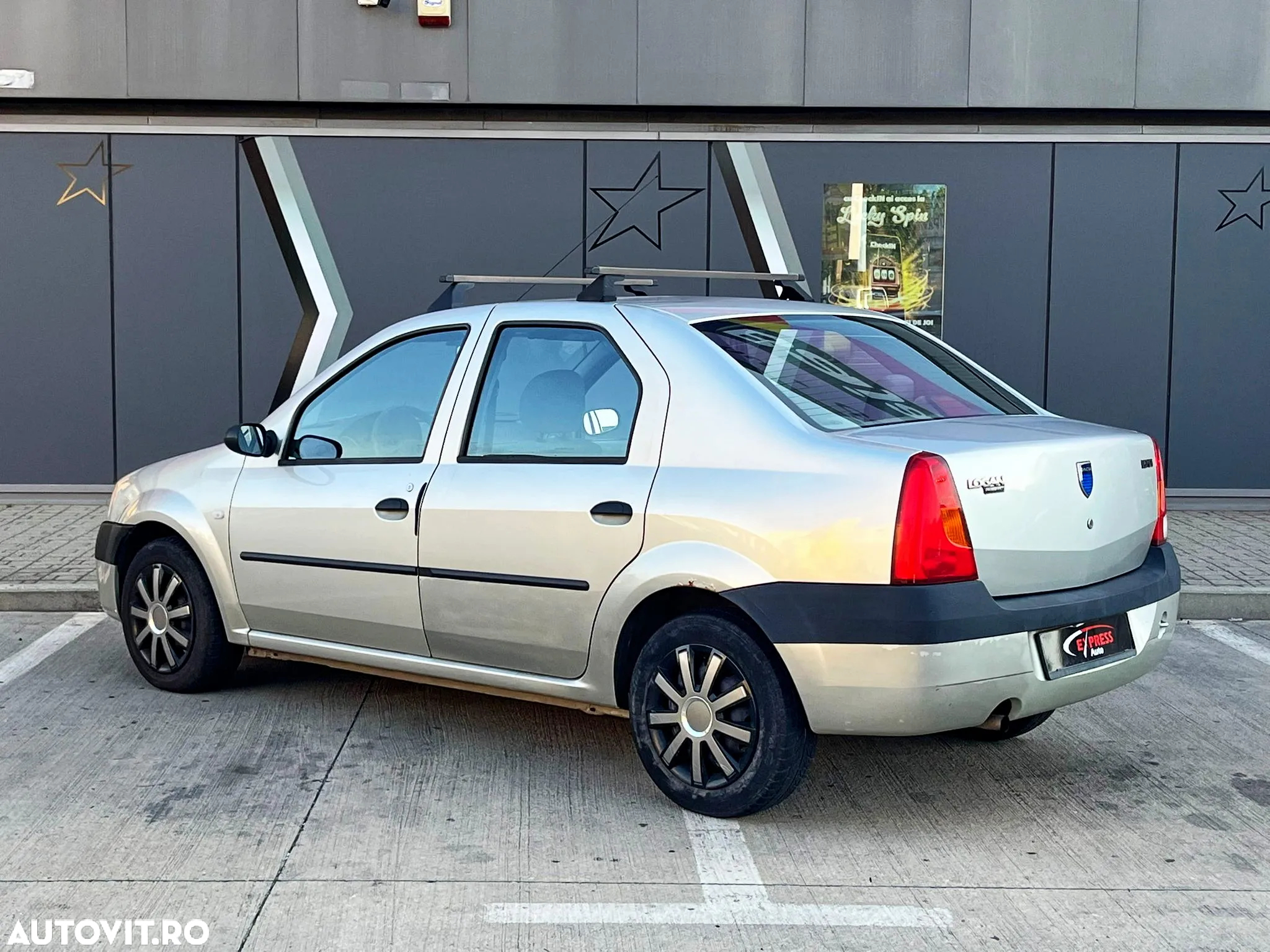 Dacia Logan 1.6 MPI Laureate - 4