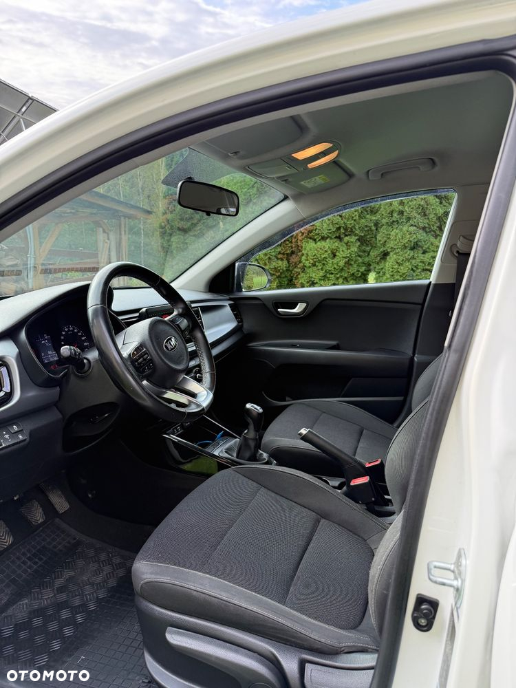 Kia Rio - 13