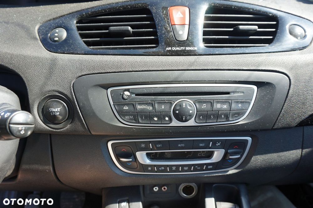 RADIO FABRYCZNE CD SCENIC III PH1 281150030R RENAULT 2009-2013 - 1