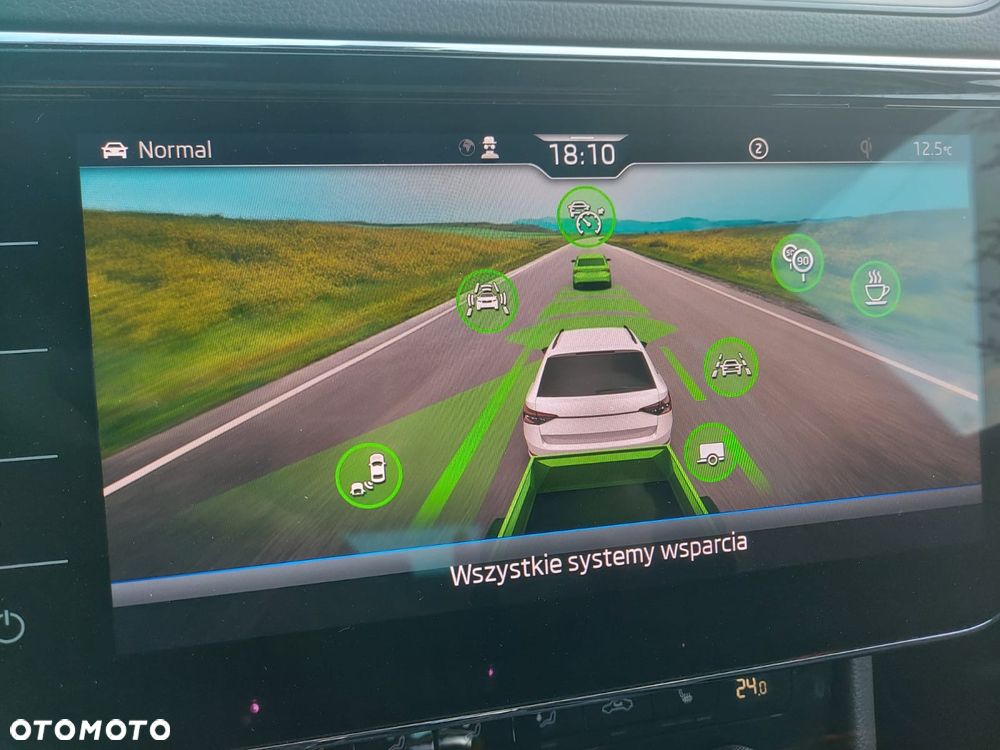 Skoda Superb 2.0 TDI DSG Sportline - 31