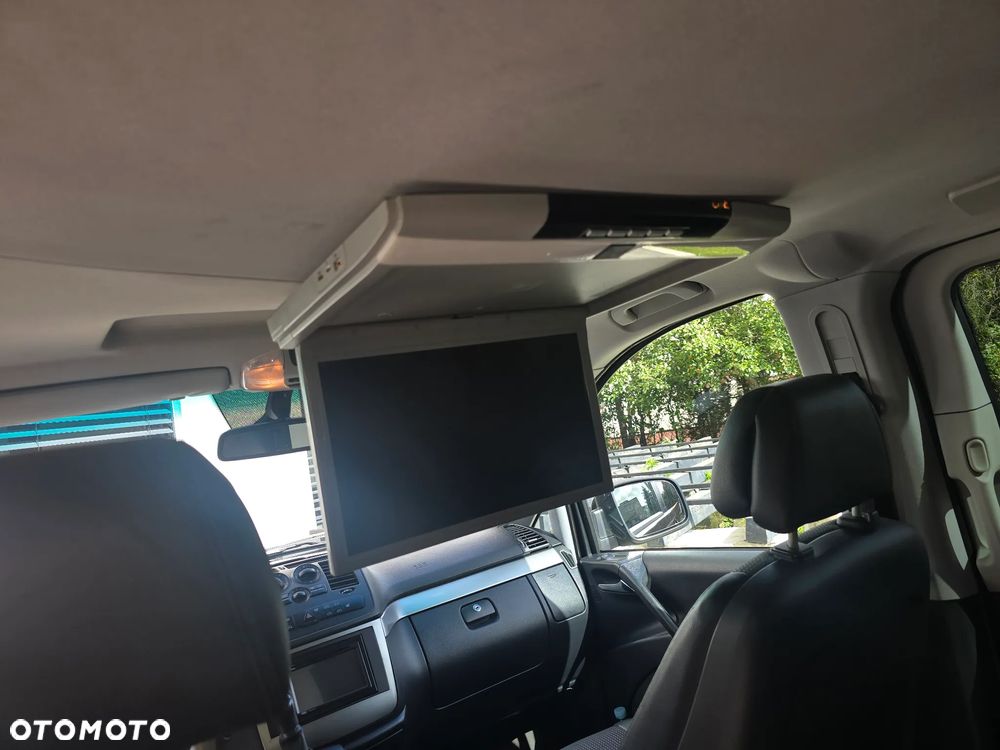 Mercedes-Benz Viano - 13