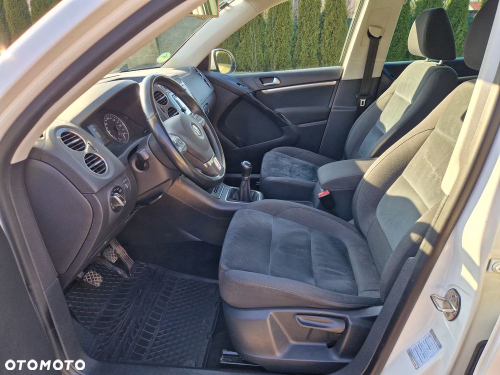 Volkswagen Tiguan 1.4 TSI BlueMotion Technology Lounge Sport & Style - 9