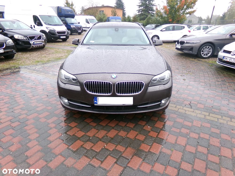BMW Seria 5 520d Sport-Aut - 1