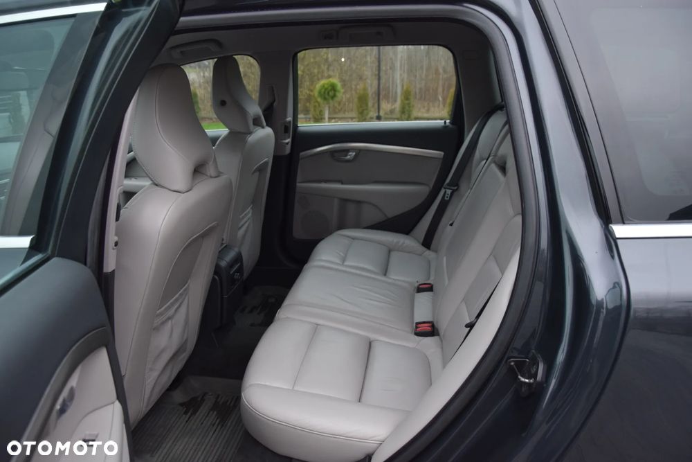 Volvo V70 2.5T Summum - 7