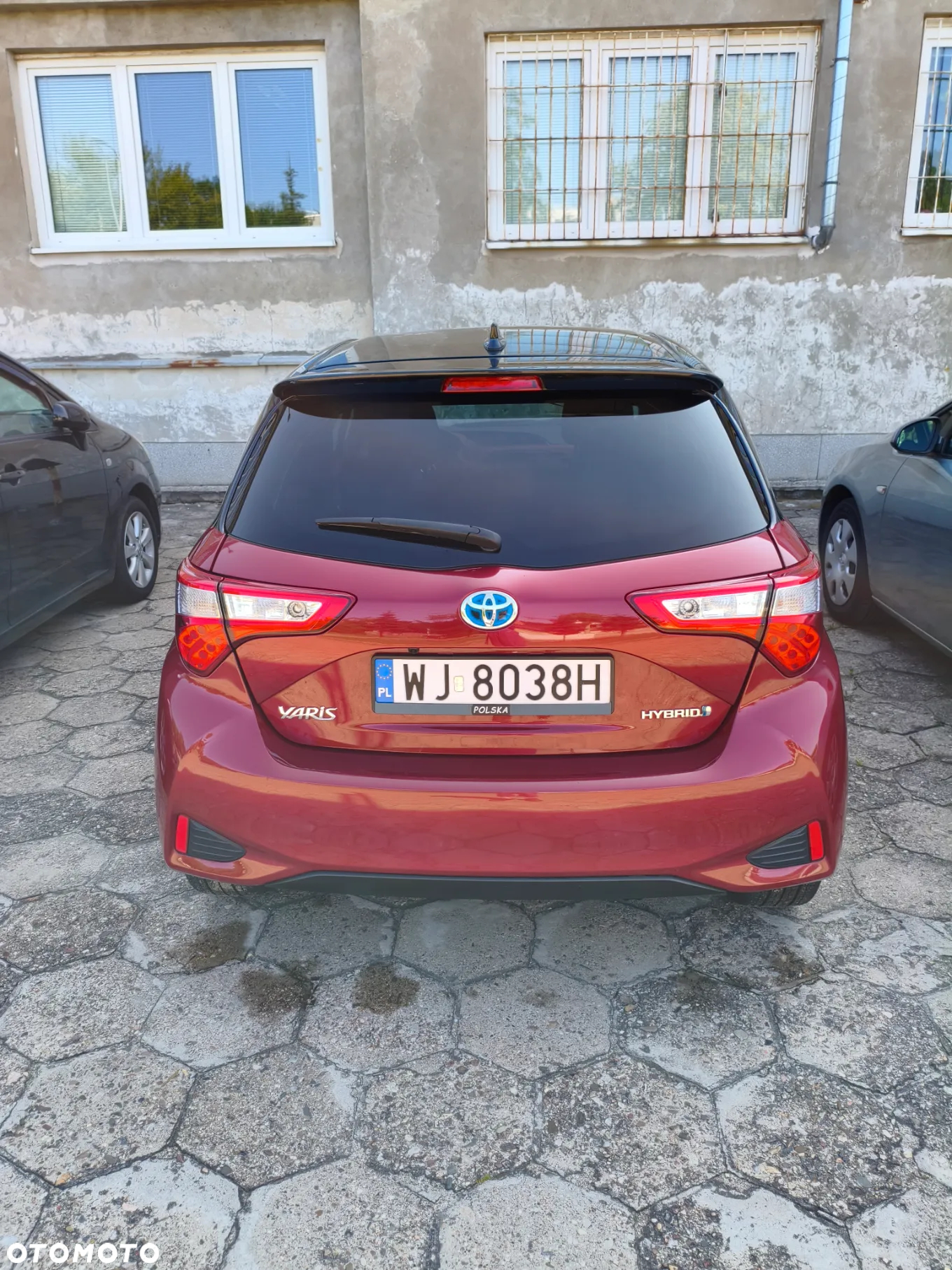 Toyota Yaris Hybrid 100 Selection - 3