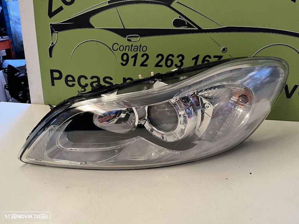 VOLVO C30 FAROL ESQUERDO - FF772 - 2