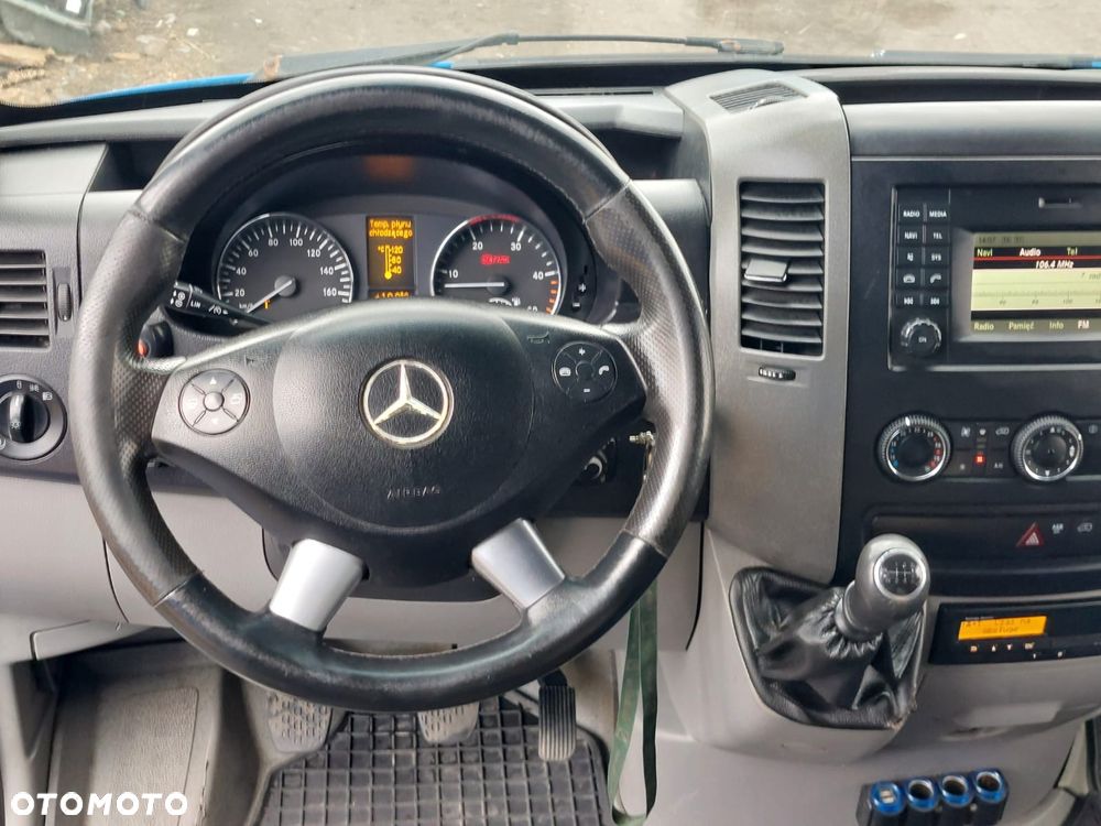 Mercedes-Benz Sprinter - 18