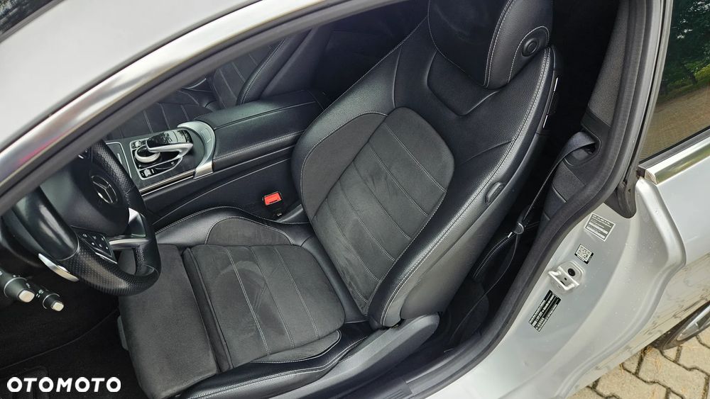 Mercedes-Benz Klasa C 200 9G-TRONIC AMG Line - 23