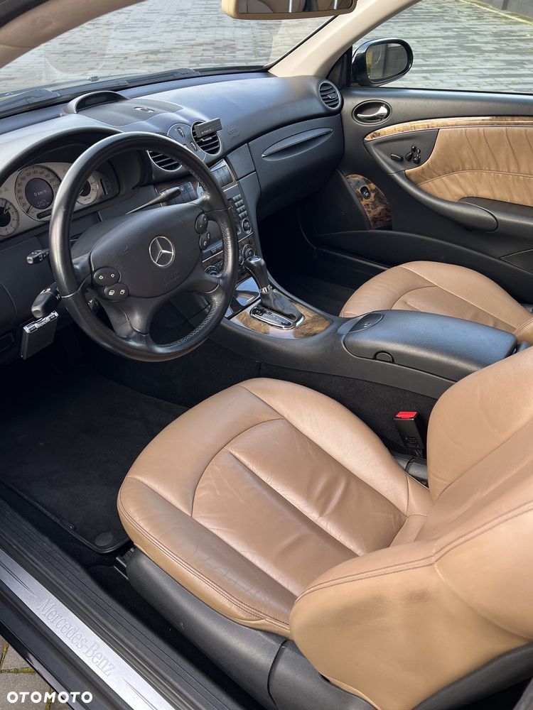 Mercedes-Benz CLK 350 7G-TRONIC Avantgarde - 12