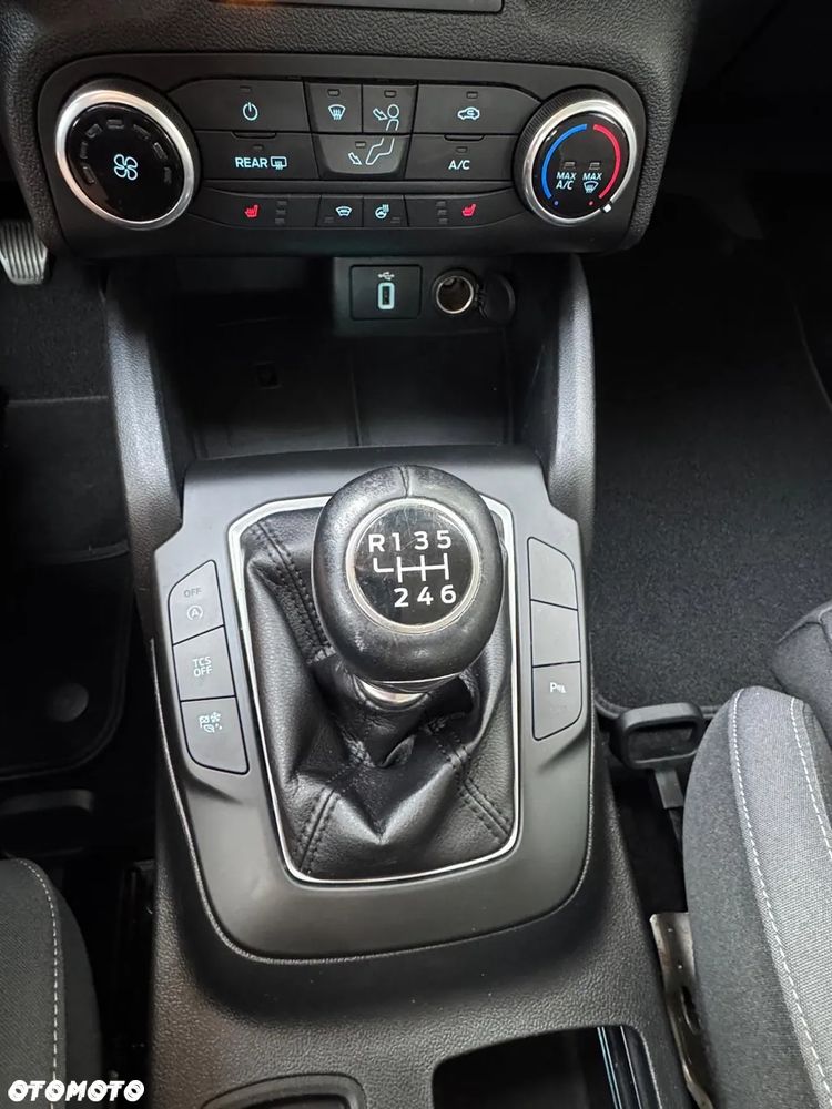 Ford Focus - 13
