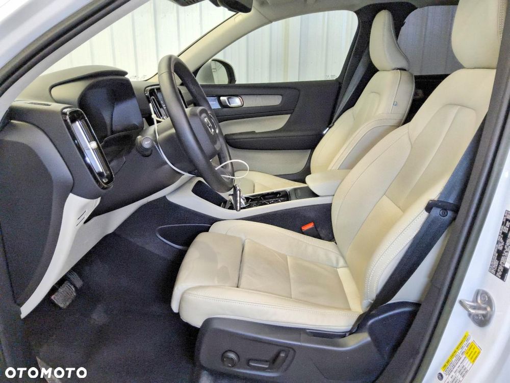 Volvo XC 40 - 7