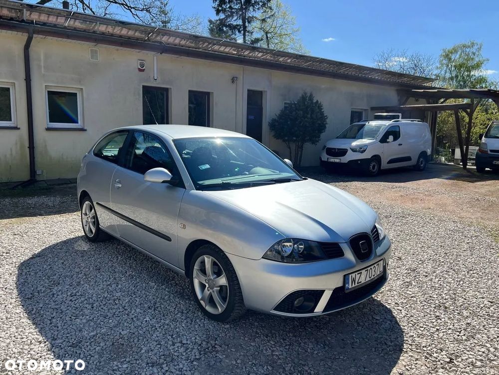 Seat Ibiza SC 1.4 16V Entry - 2