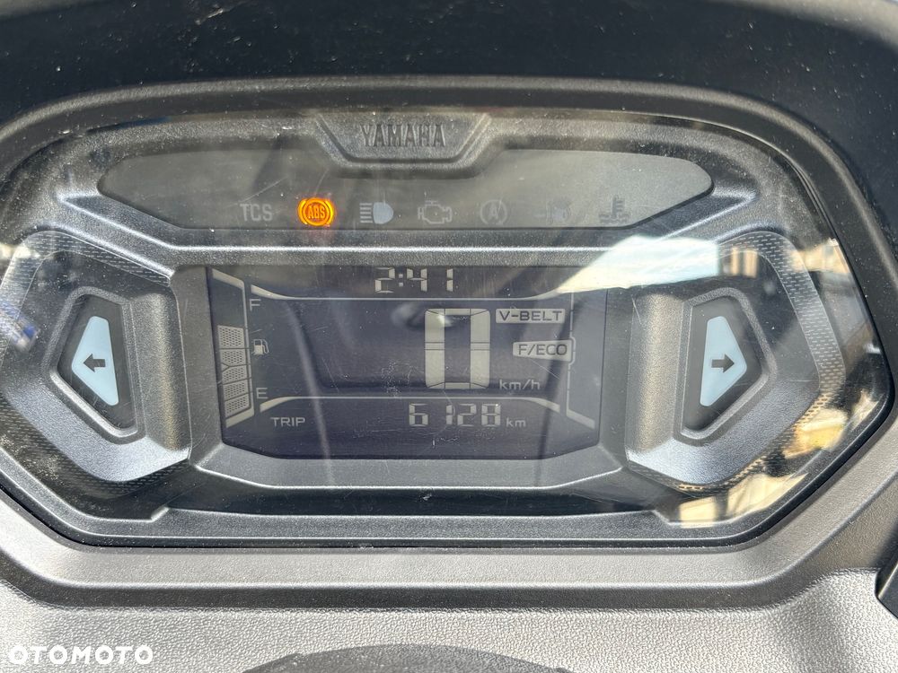 Yamaha NMAX - 17