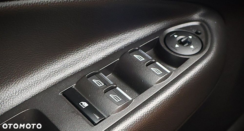 Ford Kuga 1.5 EcoBoost 2x4 Business Edition - 29