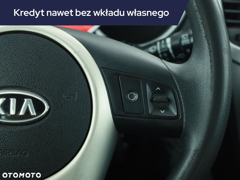 Kia Venga - 15
