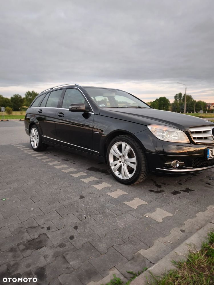 Mercedes-Benz Klasa C 180 CGI Automatik BlueEFFICIENCY Avantgarde - 3