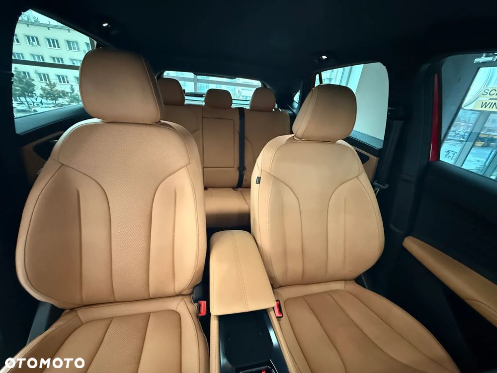 MG HS 1.5 T-GDI Exclusive DCT - 13