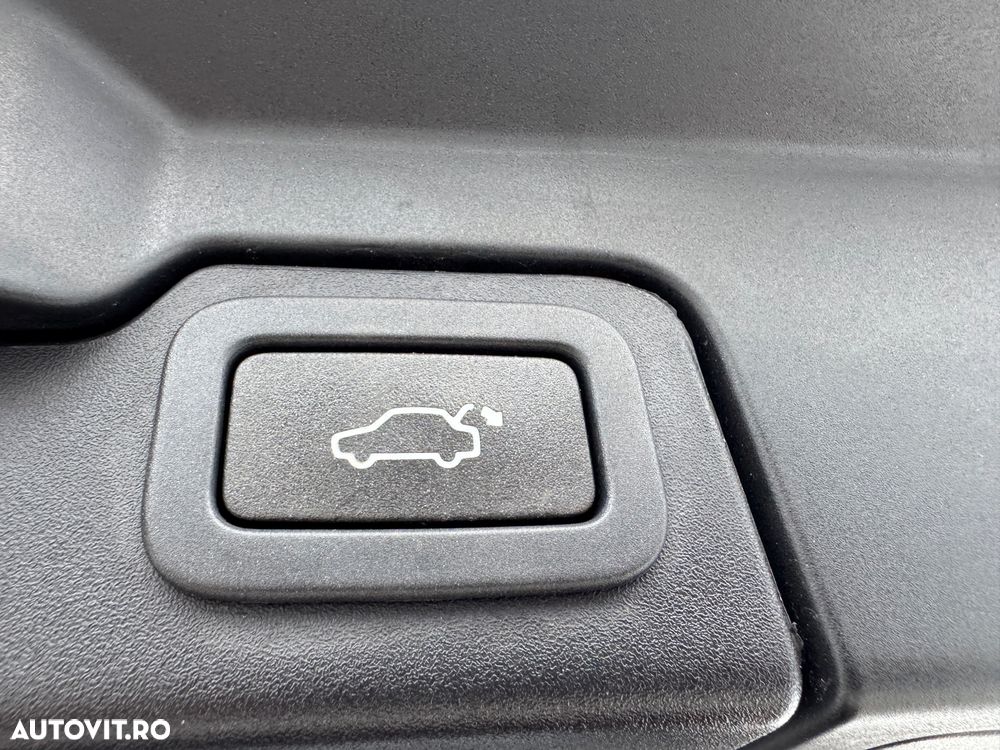 Land Rover Range Rover Evoque - 24