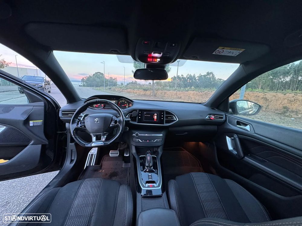 Peugeot 308 - 11