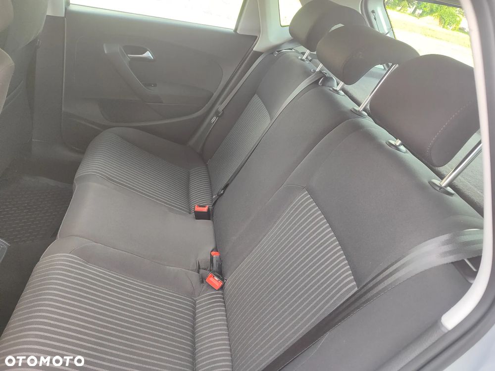 Volkswagen Polo - 36