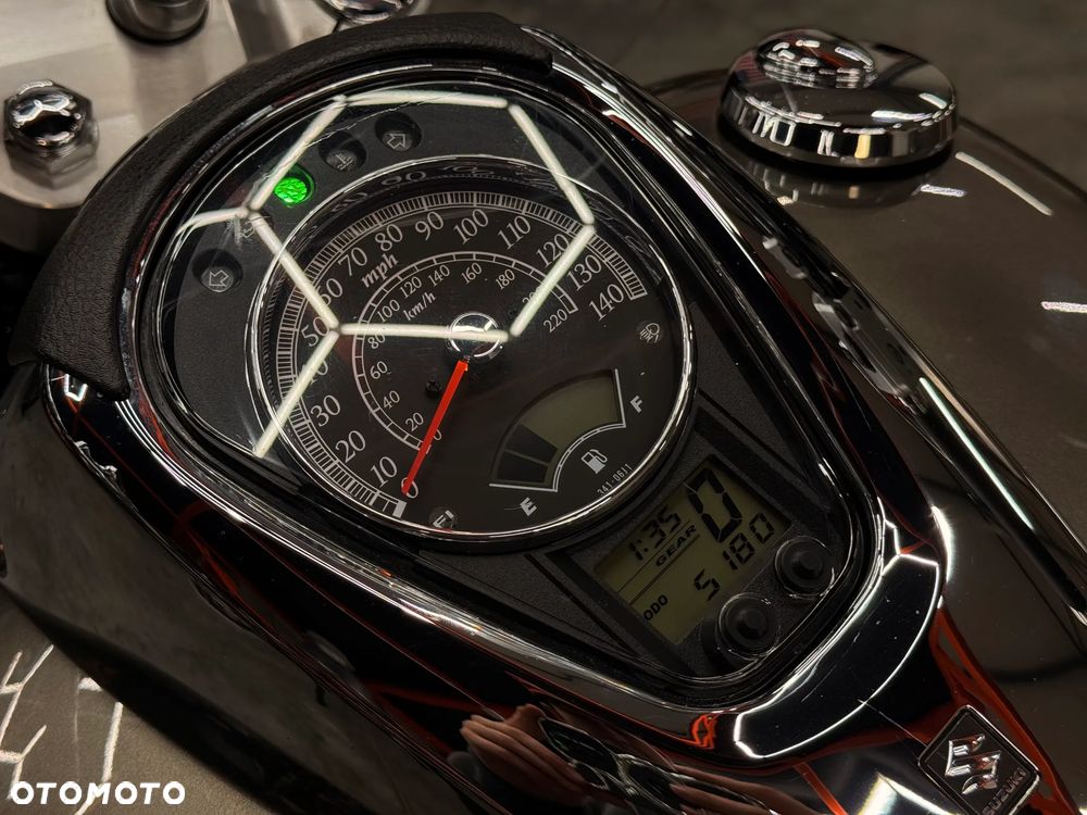 Suzuki VL 1500 Intruder LC - Boulevard C90 - 15