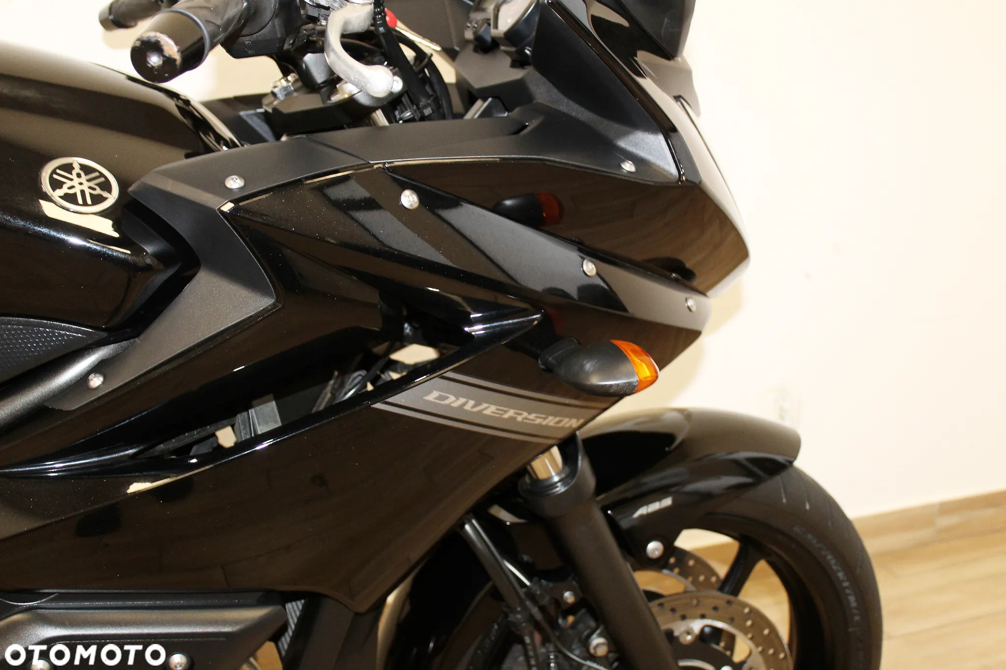 Yamaha XJ - 7