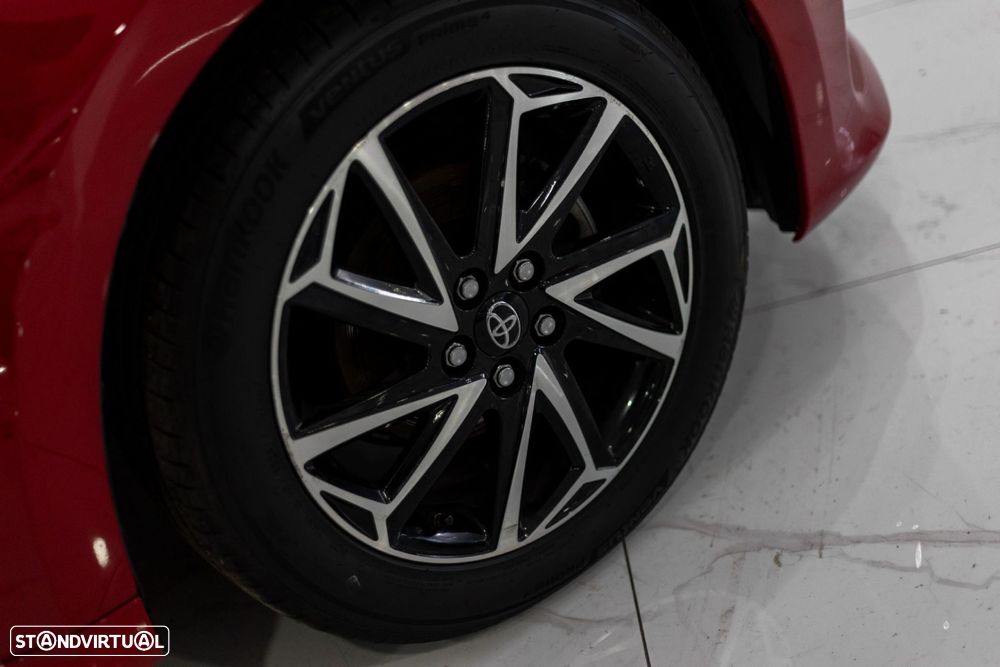 Toyota Yaris 1.5 VVT-i Luxury - 5