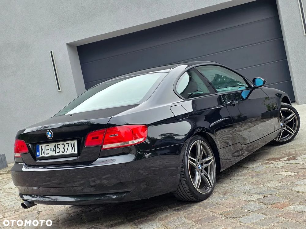 BMW Seria 3 320i Edition Exclusive - 13