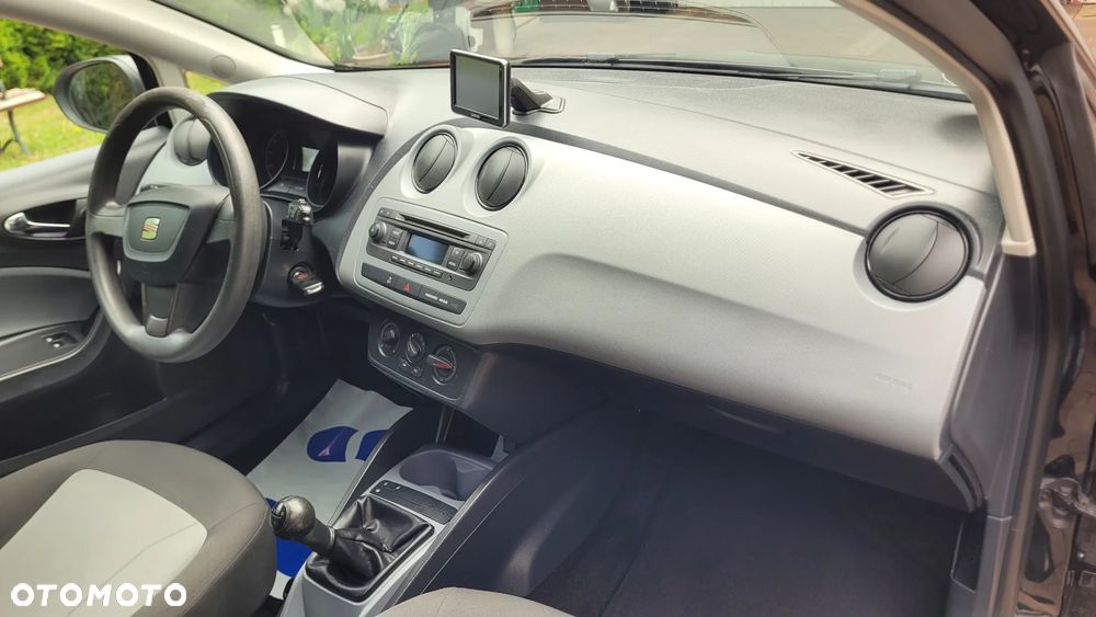 Seat Ibiza 1.2 12V Reference Salsa - 24