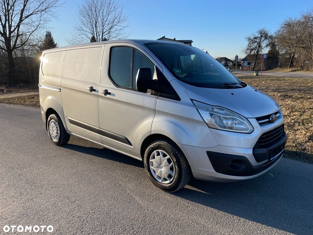 Ford TRANSIT CUSTOM - 1