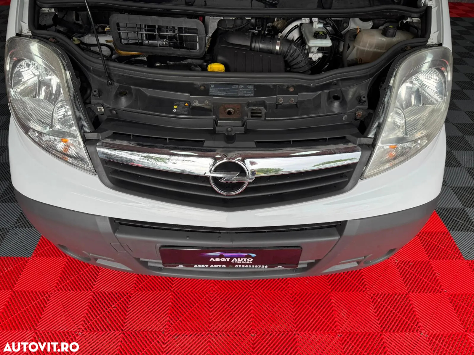 Opel Vivaro - 15