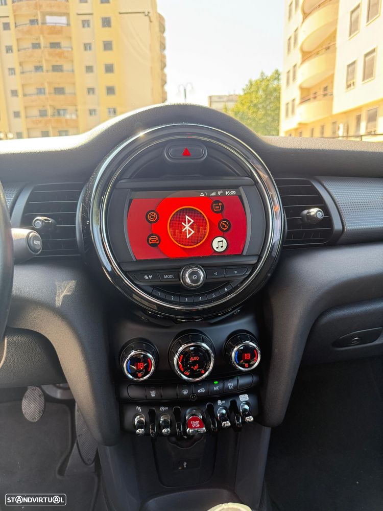 MINI Cabrio Cooper D - 16