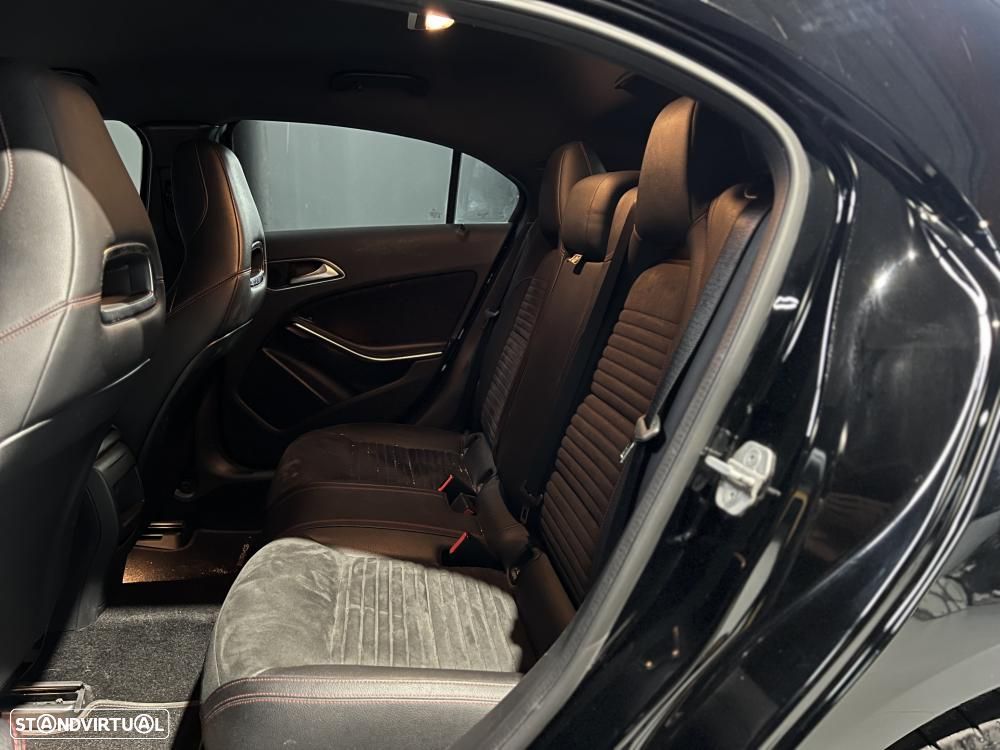 Mercedes-Benz A 180 d AMG Line - 10