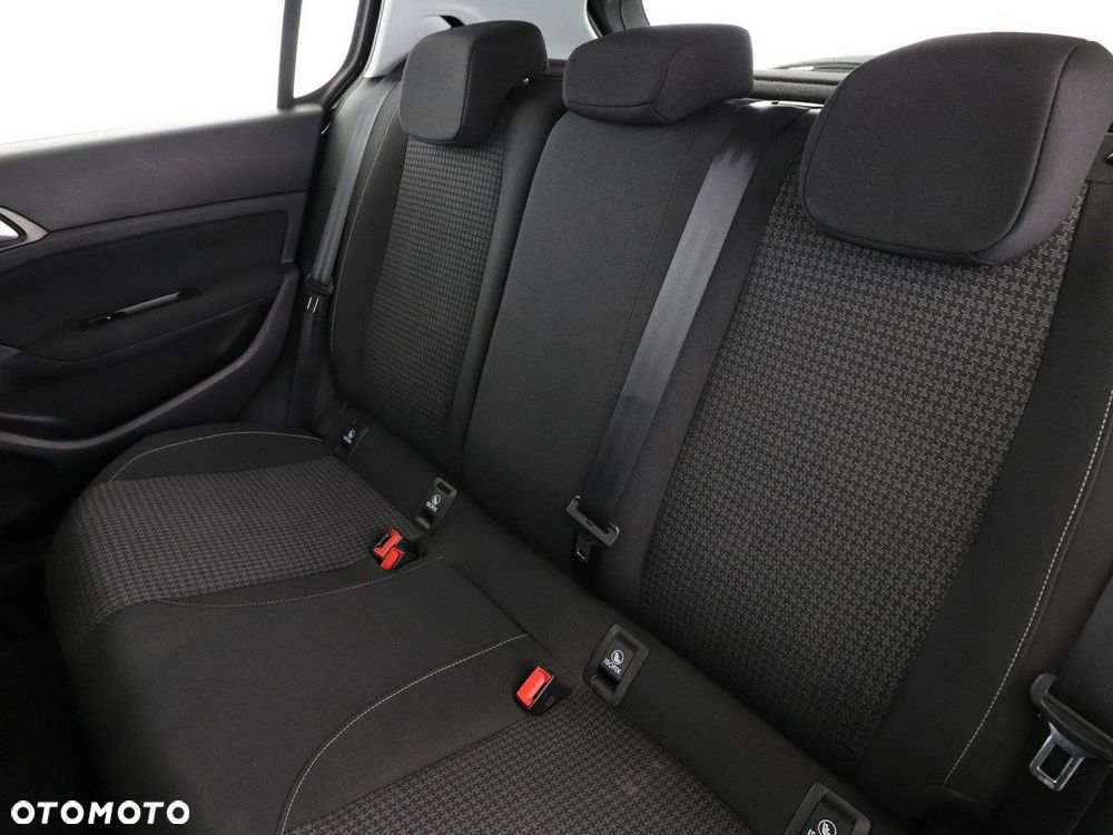 Peugeot 308 1.2 PureTech Active Pack S&S - 18