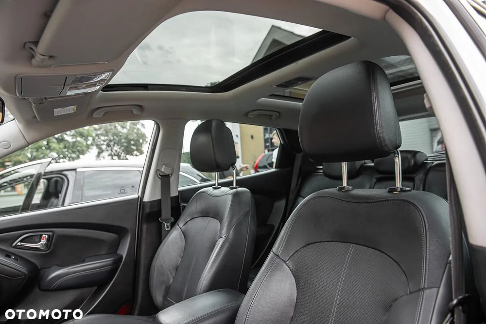 Hyundai ix35 2.0 CRDi Premium 4WD - 18