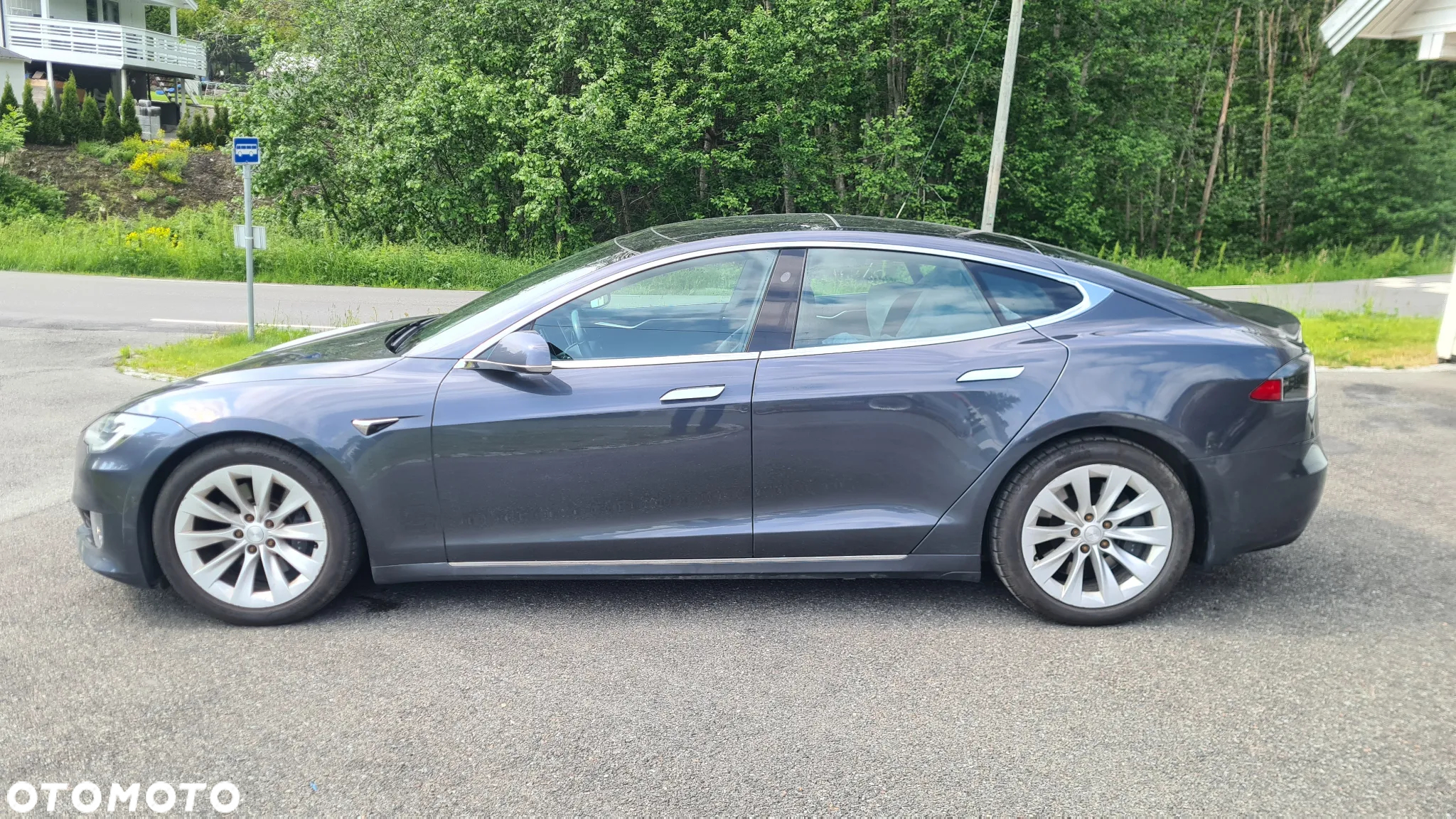 Tesla Model S Standard - 14