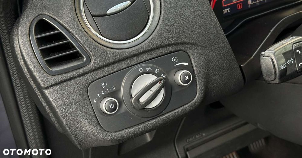 Ford S-Max - 21