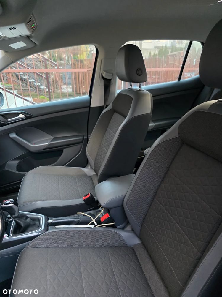 Volkswagen T-Cross - 15