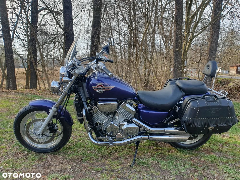 Honda VF - 3
