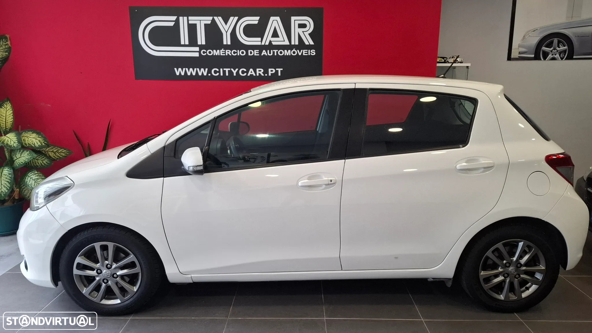 Toyota Yaris 1.4 D-4D Comfort+P.Style - 2