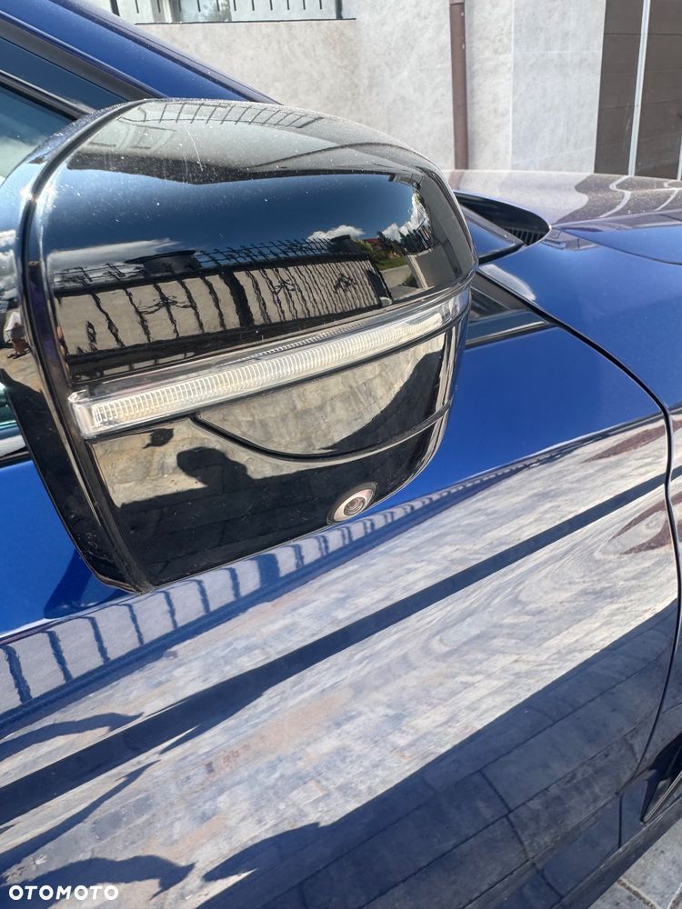 BMW Seria 5 M550i xDrive - 6