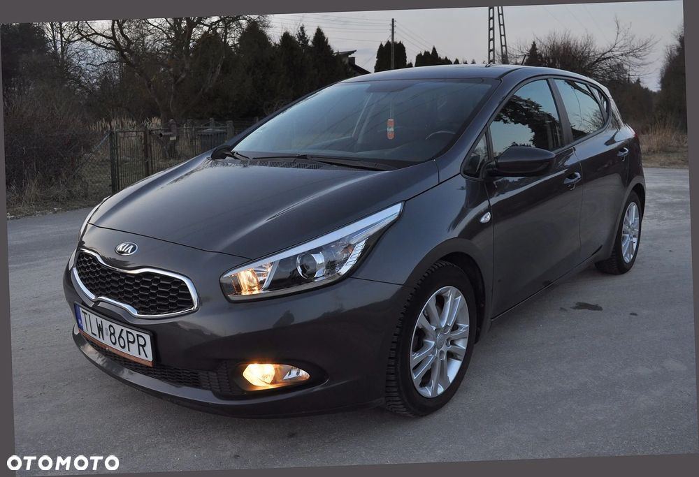 Kia Ceed 1.6 CRDi 128 Spirit - 13