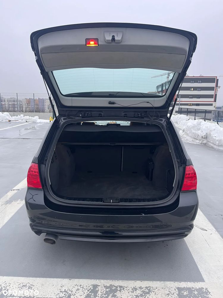 BMW Seria 3 320d DPF - 12