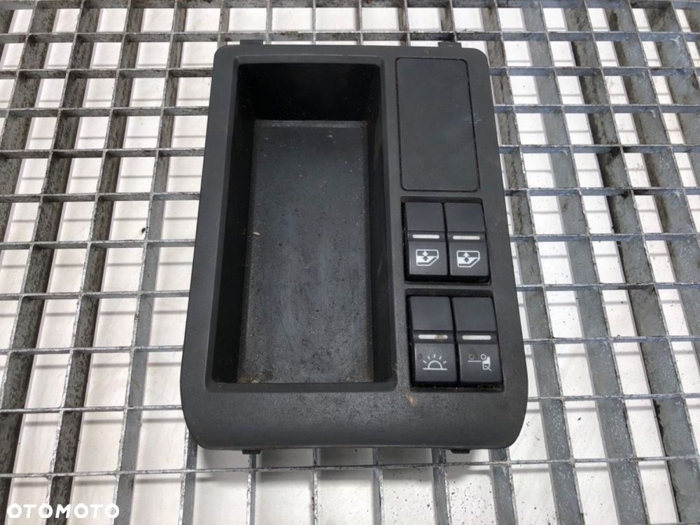 PANEL STEROWANIA SZYB  MAN TGX I 2006 - 2022 18.440 324 kW [441 KM] 4x2 2012 81617010316 - 2