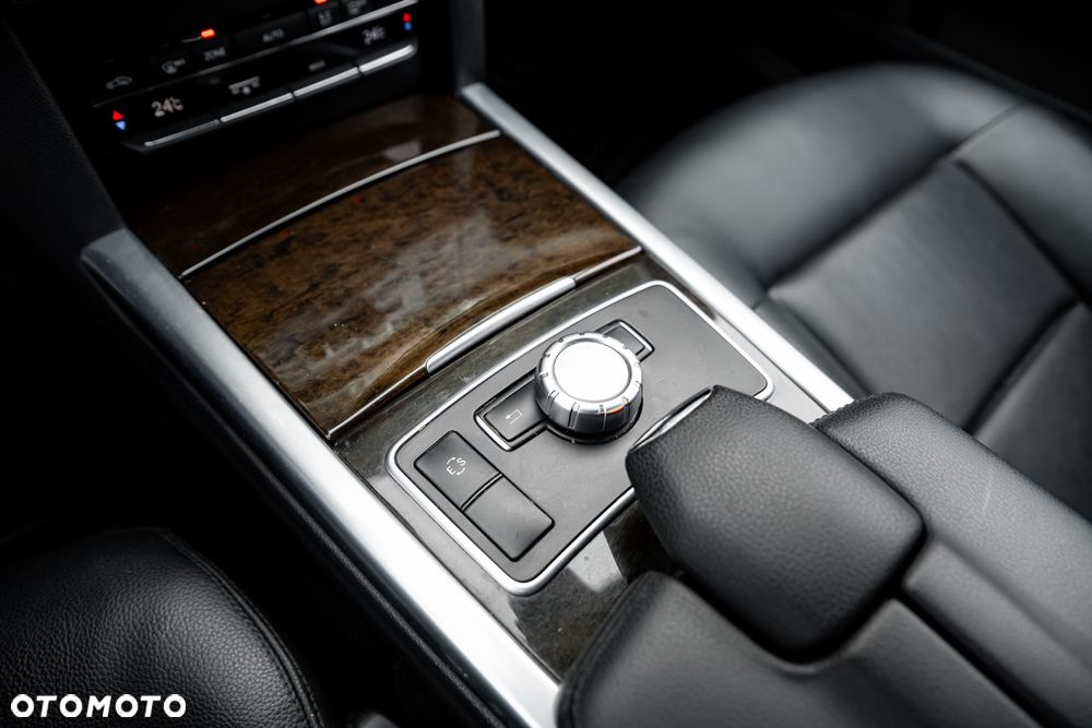 Mercedes-Benz Klasa E 300 BlueTEC HYBRID 7G-TRONIC Avantgarde - 30